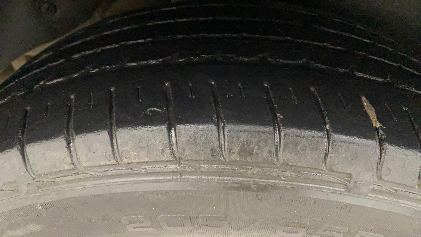 2019 Hyundai Creta SX 1.6 PETROL, Petrol, Manual, 43,499 km, Right Rear Tyre Tread