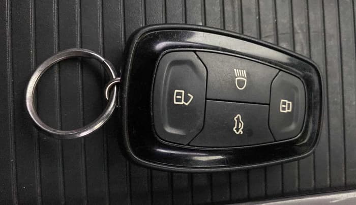 2019 Tata NEXON XZ PLUS PETROL, Petrol, Manual, 76,325 km, Key Close Up