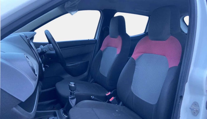 2018 Renault Kwid RXT 1.0 (O), Petrol, Manual, 48,652 km, Right Side Front Door Cabin