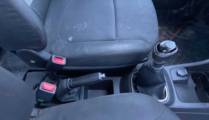 2018 Renault Kwid RXT 1.0 (O), Petrol, Manual, 48,652 km, Gear Lever