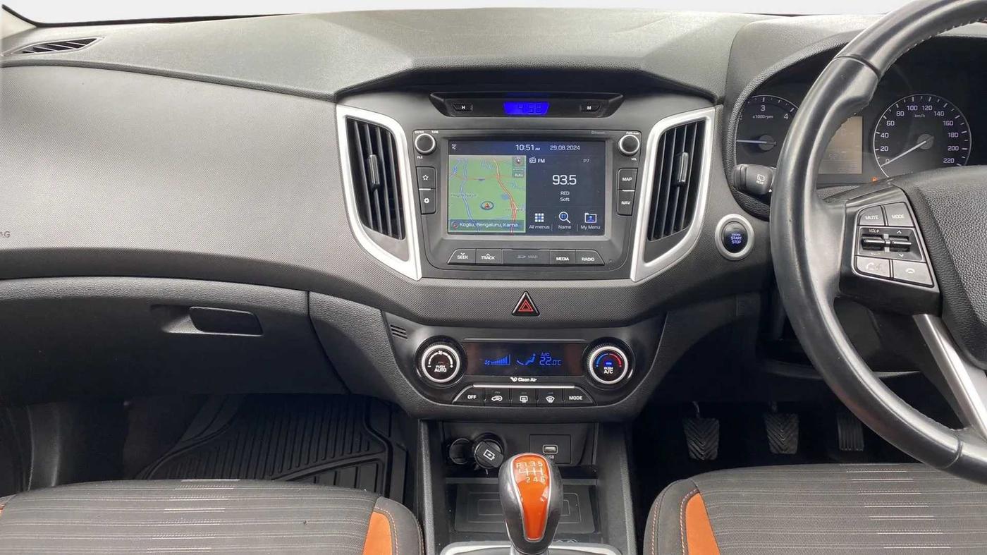 2018 Hyundai Creta SX 1.6 DIESEL DUAL TONE, Diesel, Manual, 55,125 km, Air Conditioner