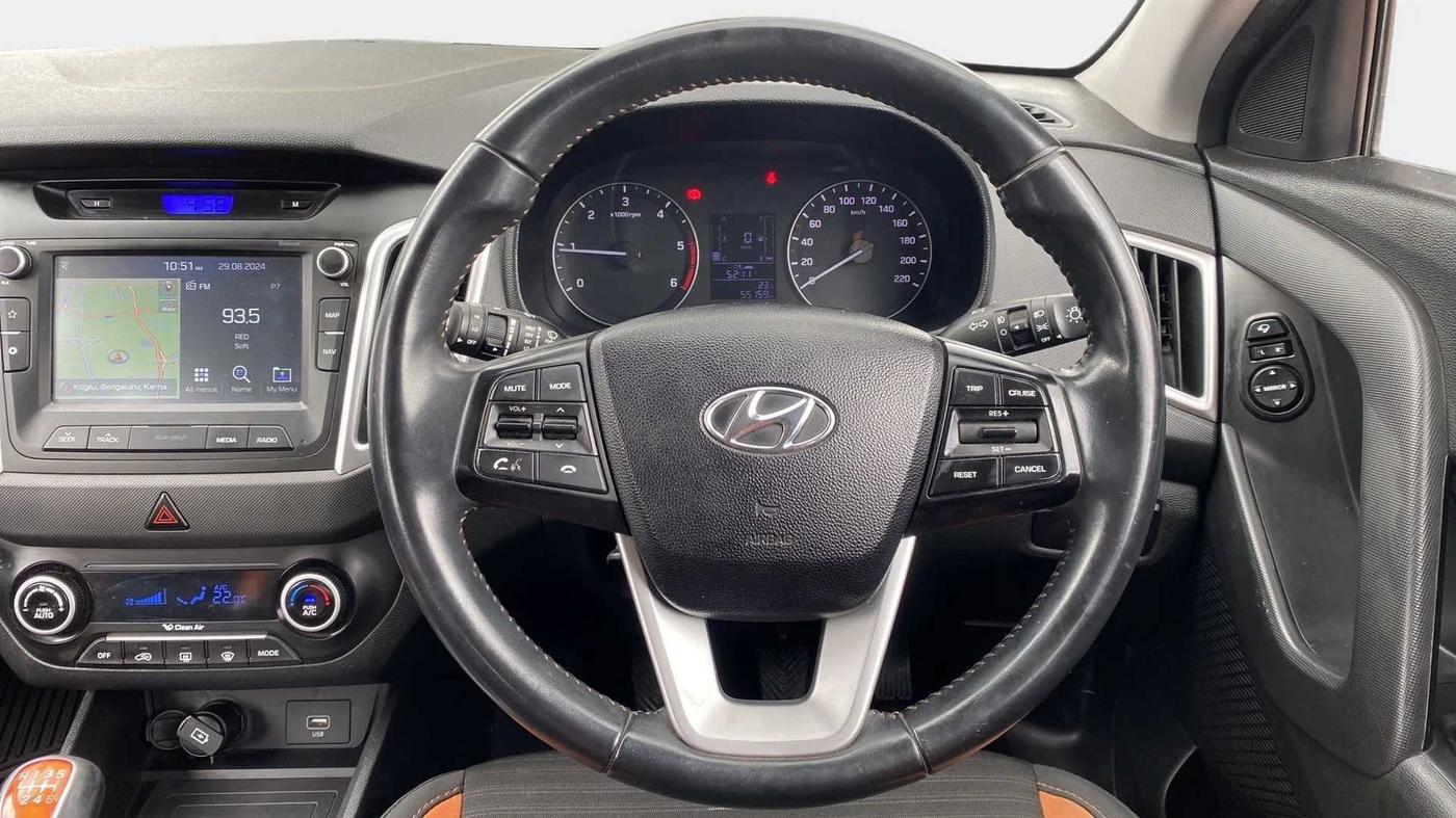 2018 Hyundai Creta SX 1.6 DIESEL DUAL TONE, Diesel, Manual, 55,125 km, Steering Wheel Close Up