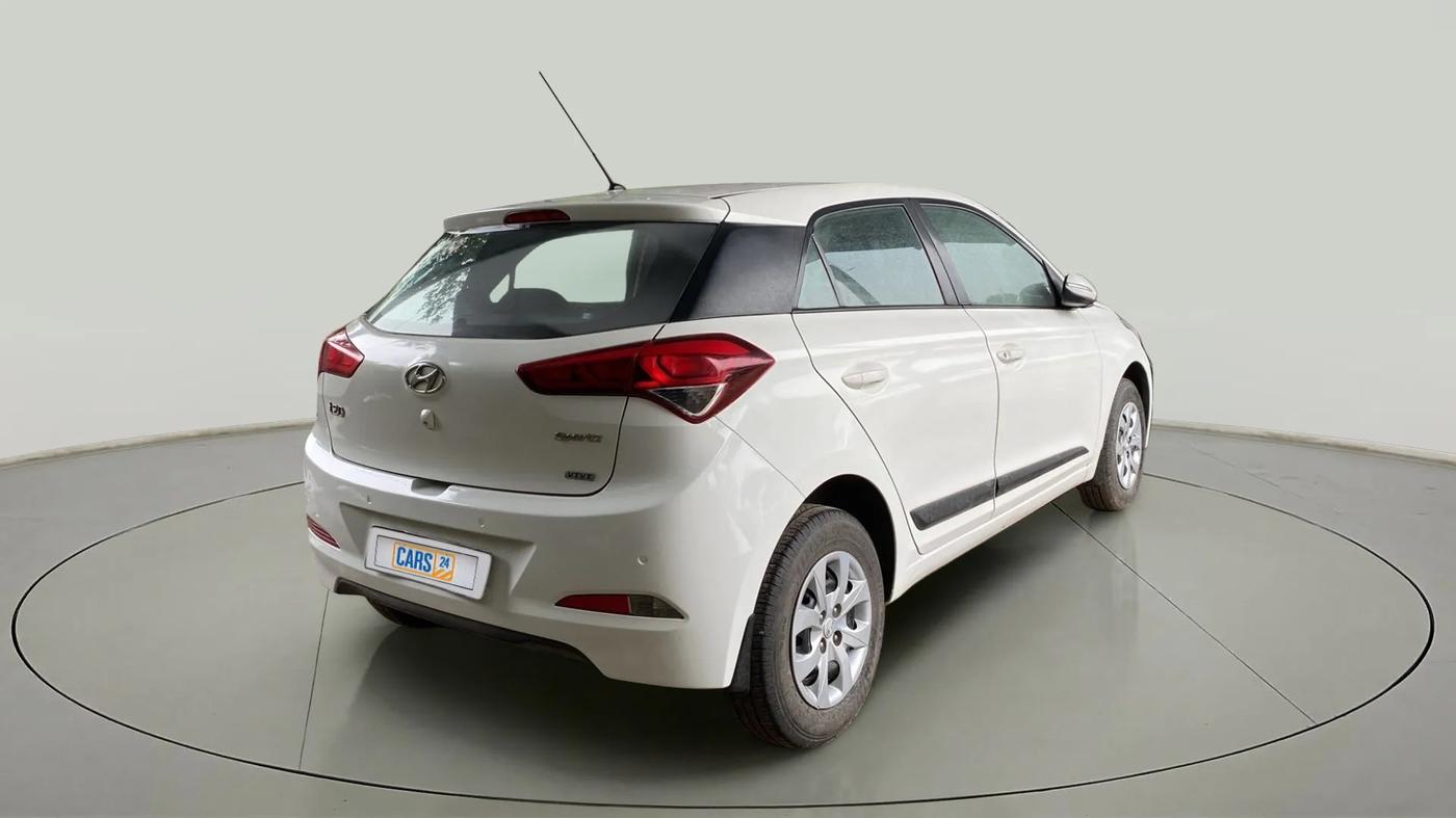 2014 Hyundai Elite i20 SPORTZ 1.2, CNG, Manual, 52,830 km, Right Back Diagonal