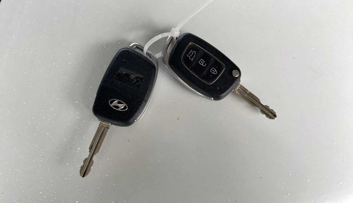 2014 Hyundai Elite i20 SPORTZ 1.2, CNG, Manual, 52,830 km, Key Close Up