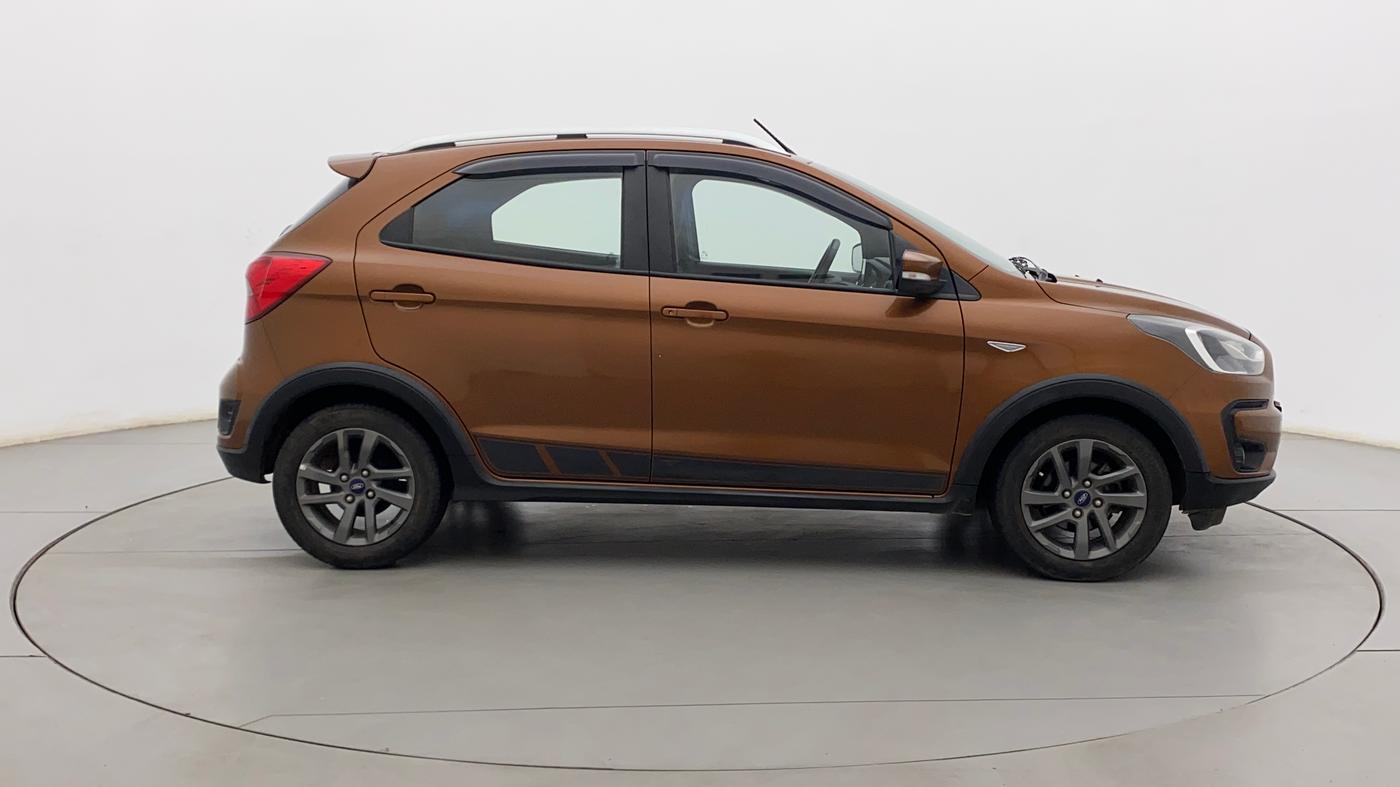 2018 Ford FREESTYLE TITANIUM PLUS 1.2 PETROL, Petrol, Manual, 42,528 km, Right Side View