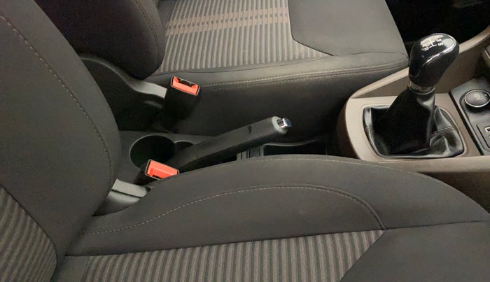 2018 Ford FREESTYLE TITANIUM PLUS 1.2 PETROL, Petrol, Manual, 42,528 km, Gear Lever