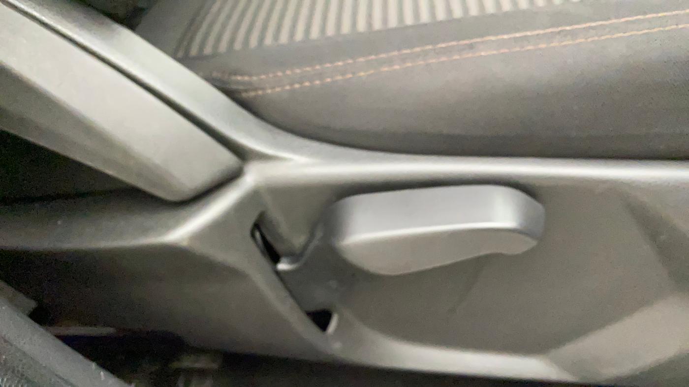 2018 Ford FREESTYLE TITANIUM PLUS 1.2 PETROL, Petrol, Manual, 42,528 km, Driver Side Adjustment Panel