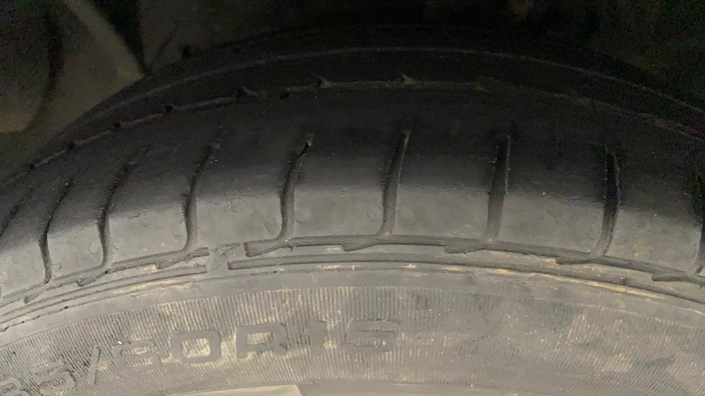 2018 Ford FREESTYLE TITANIUM PLUS 1.2 PETROL, Petrol, Manual, 42,528 km, Left Front Tyre Tread