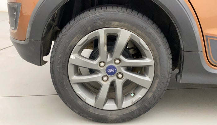 2018 Ford FREESTYLE TITANIUM PLUS 1.2 PETROL, Petrol, Manual, 42,528 km, Right Rear Wheel