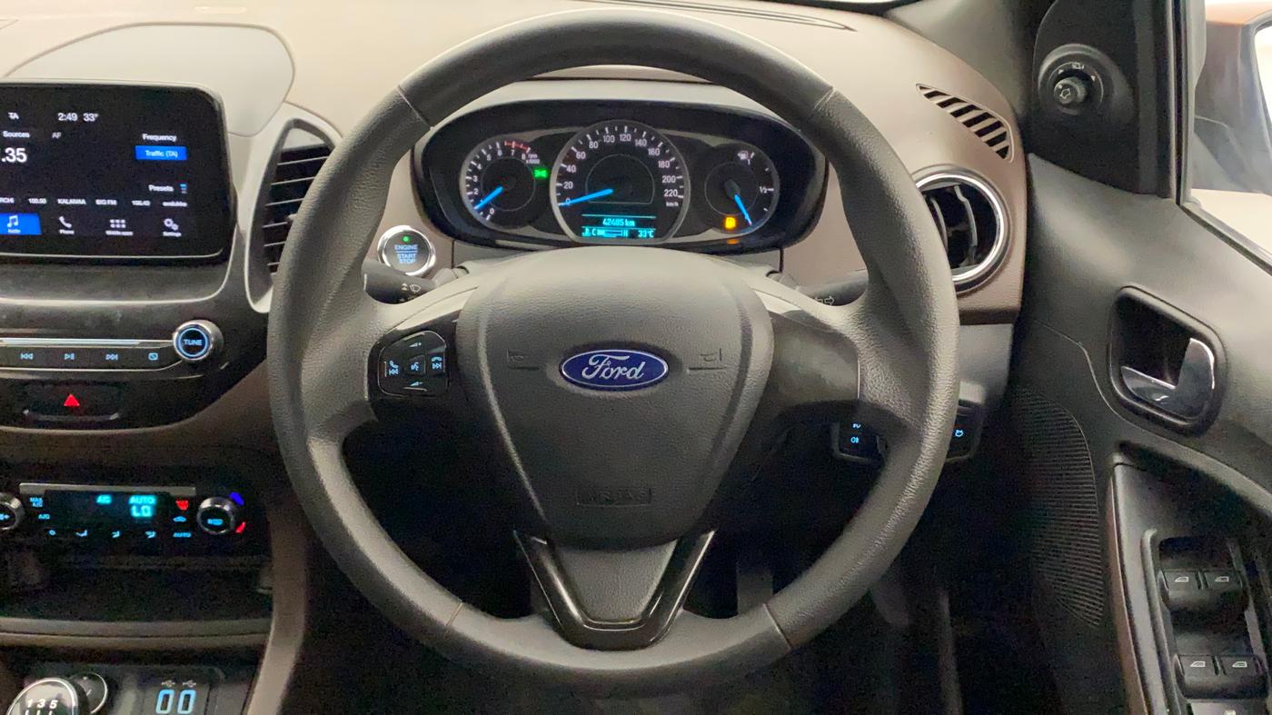 2018 Ford FREESTYLE TITANIUM PLUS 1.2 PETROL, Petrol, Manual, 42,528 km, Steering Wheel Close Up