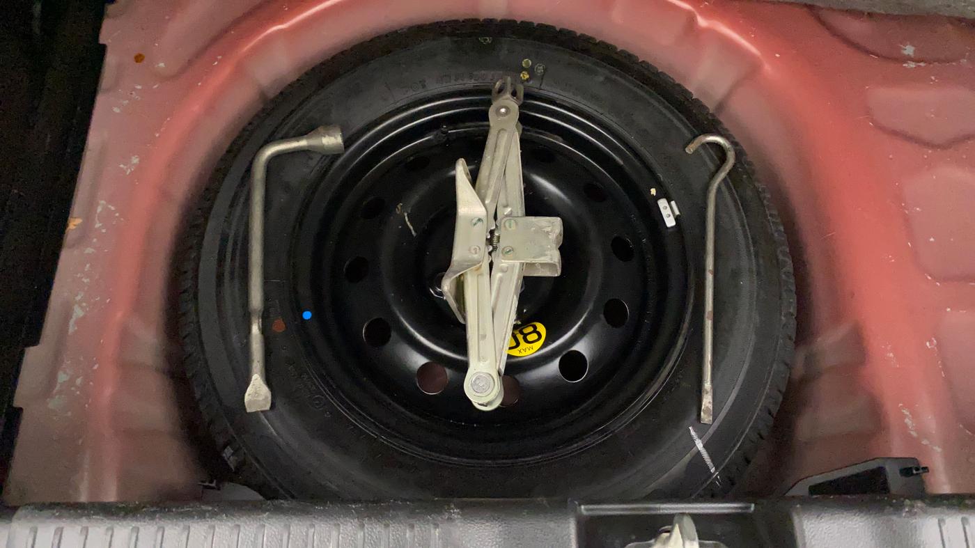 2019 Maruti Swift ZXI, Petrol, Manual, 41,099 km, Spare Tyre