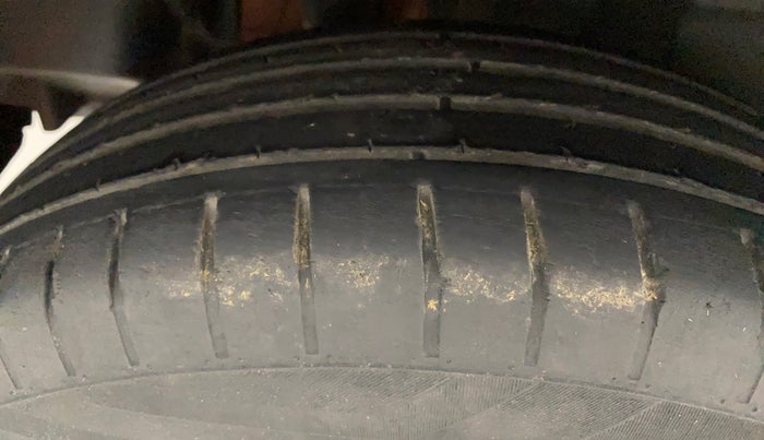 2019 Maruti Swift ZXI, Petrol, Manual, 41,099 km, Right Front Tyre Tread