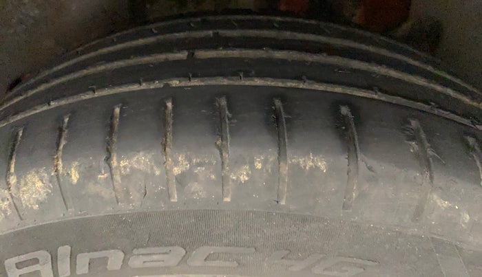 2019 Maruti Swift ZXI, Petrol, Manual, 41,099 km, Left Rear Tyre Tread