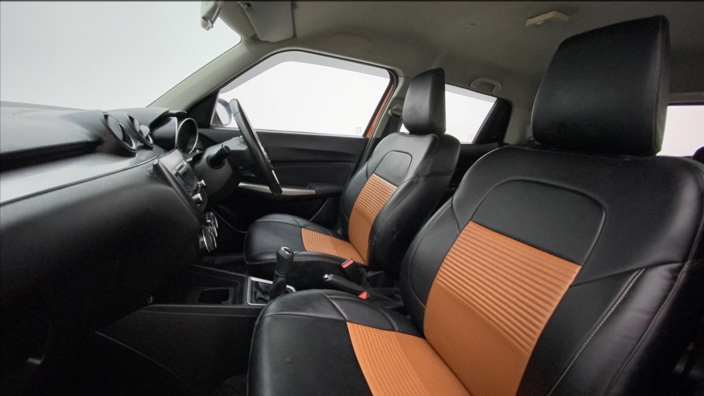 2019 Maruti Swift ZXI, Petrol, Manual, 41,099 km, Right Side Front Door Cabin