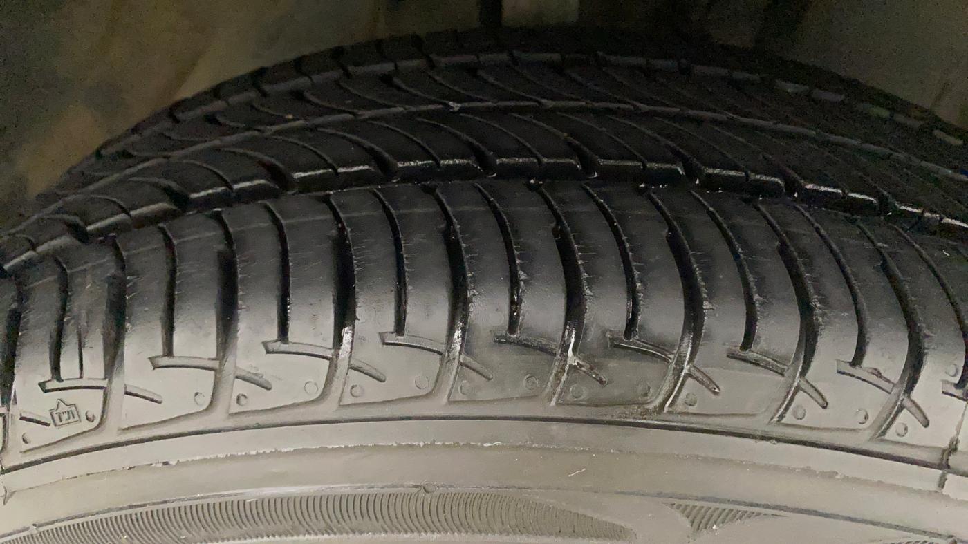 2019 Datsun Go Plus T, Petrol, Manual, 44,384 km, Right Front Tyre Tread