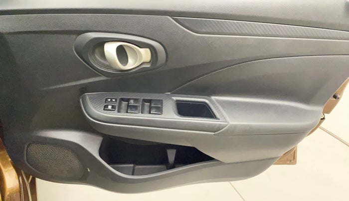 2019 Datsun Go Plus T, Petrol, Manual, 44,384 km, Driver Side Door Panels Control
