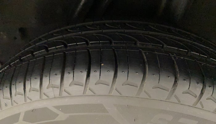 2017 Honda City 1.5L I-VTEC V MT, Petrol, Manual, 43,669 km, Left Rear Tyre Tread