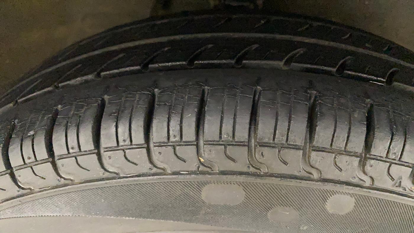 2018 Maruti Alto 800 VXI O, Petrol, Manual, 12,894 km, Right Front Tyre Tread