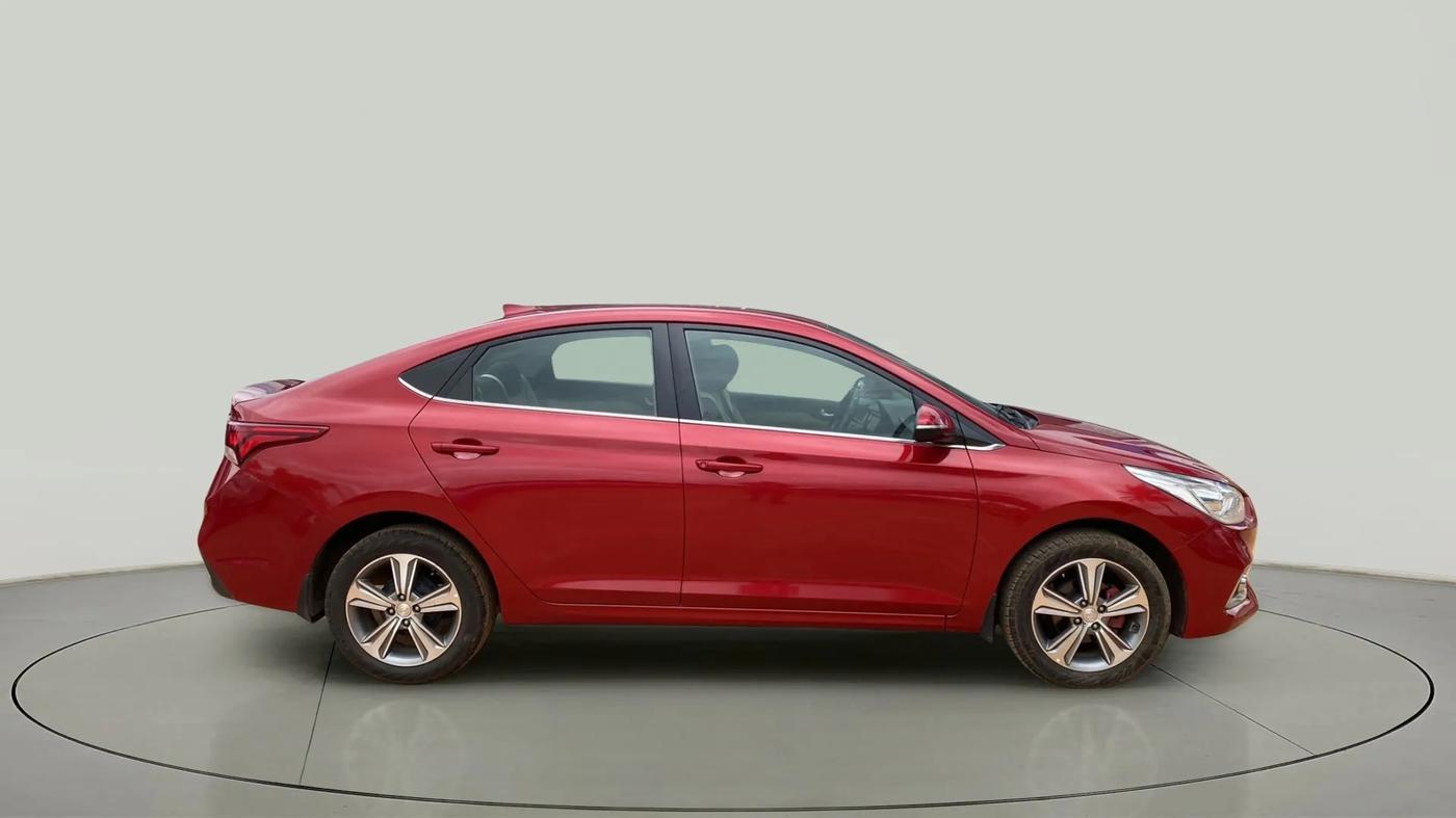 2017 Hyundai Verna 1.6 VTVT SX, Petrol, Manual, 61,978 km, Right Side View