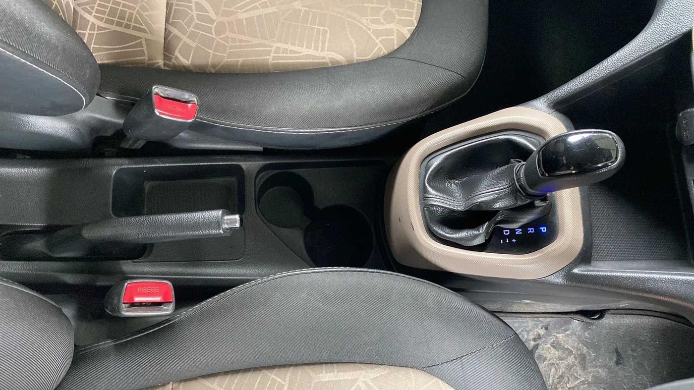 2015 Hyundai Grand i10 ASTA AT 1.2 KAPPA VTVT, Petrol, Automatic, 1,16,080 km, Gear Lever