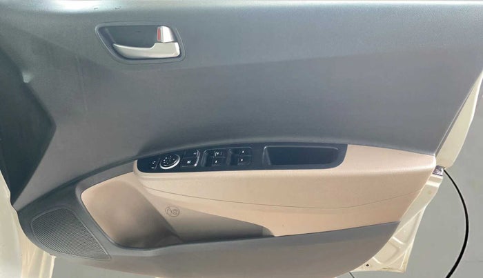 2015 Hyundai Grand i10 ASTA AT 1.2 KAPPA VTVT, Petrol, Automatic, 1,16,080 km, Driver Side Door Panels Control