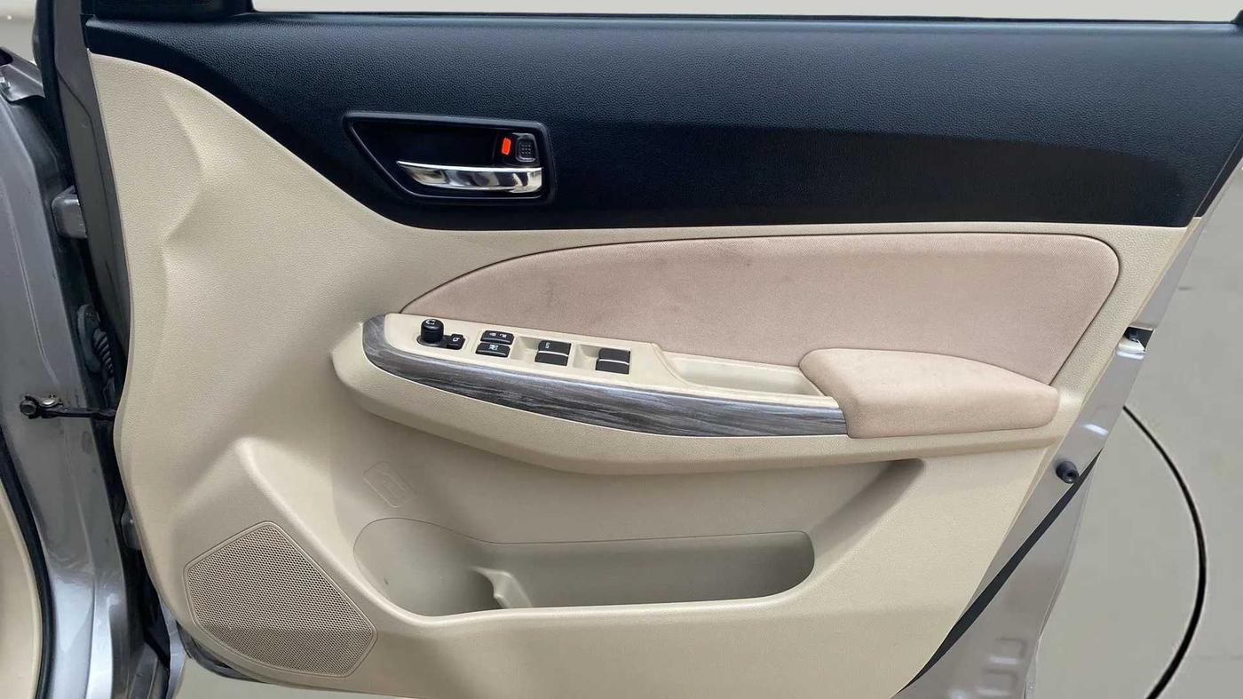 2021 Maruti Dzire ZXI, Petrol, Manual, 18,688 km, Driver Side Door Panels Control