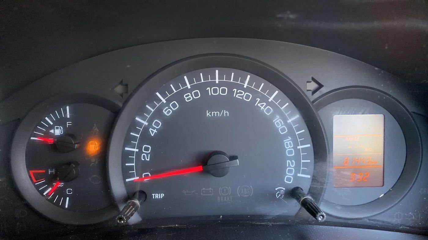 2016 Maruti Swift LXI (O), Petrol, Manual, 81,477 km, Odometer Image