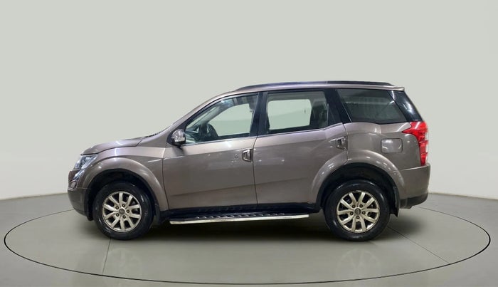 2017 Mahindra XUV500 W10 AT, Diesel, Automatic, 70,770 km, Left Side