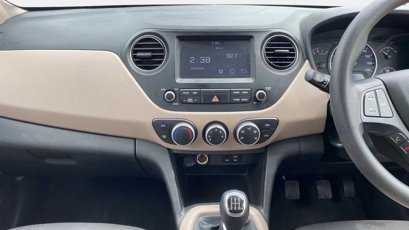 2017 Hyundai Grand i10 SPORTZ (O) 1.2 KAPPA VTVT, Petrol, Manual, 21,339 km, Air Conditioner