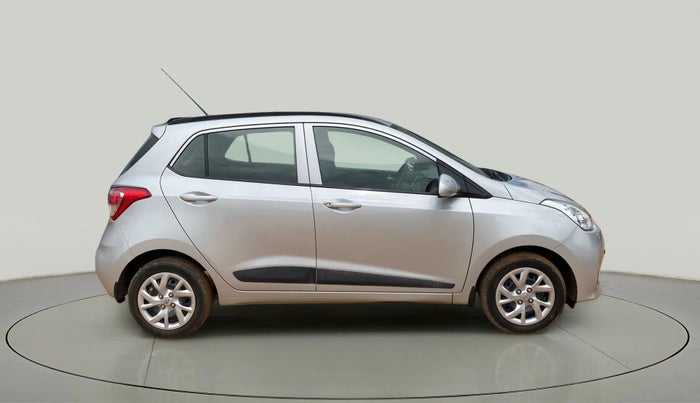 2017 Hyundai Grand i10 SPORTZ (O) 1.2 KAPPA VTVT, Petrol, Manual, 21,339 km, Right Side View