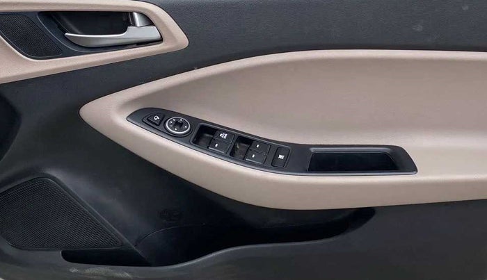 2019 Hyundai Elite i20 SPORTZ PLUS 1.2, Petrol, Manual, 60,289 km, Driver Side Door Panels Control