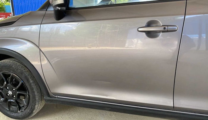 2023 Maruti IGNIS ZETA 1.2 AMT, Petrol, Automatic, 30,308 km, Front passenger door - Slightly dented