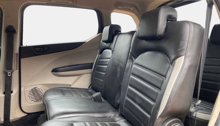 2022 Renault TRIBER RXT LIMITED EDITION, Petrol, Manual, 27,336 km, Right Side Rear Door Cabin