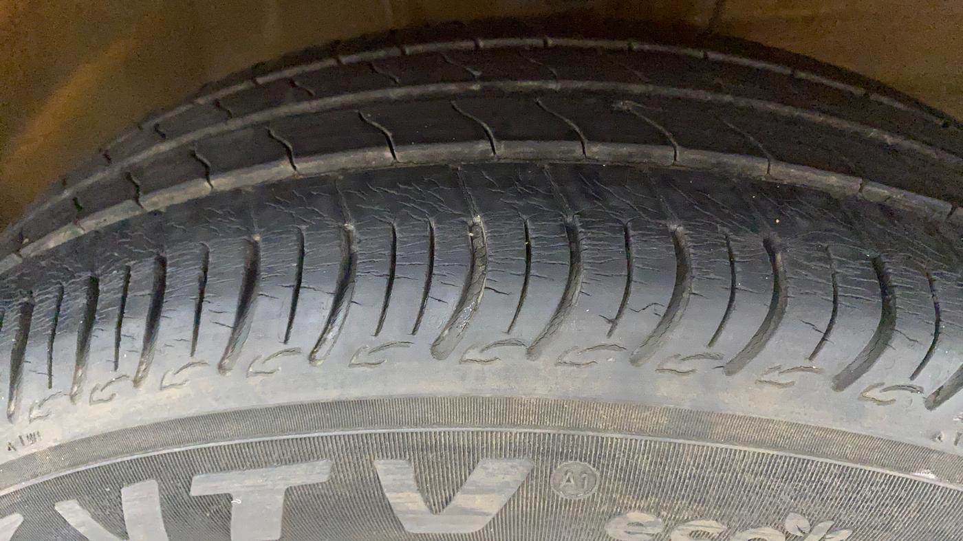 2020 Maruti S PRESSO VXI+, Petrol, Manual, 46,363 km, Right Front Tyre Tread