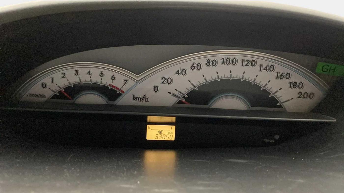 2013 Toyota Etios Liva V, Petrol, Manual, 33,849 km, Odometer Image