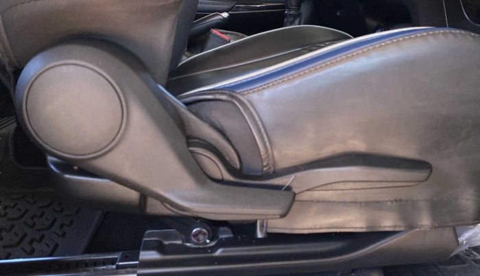 2023 Maruti Baleno ZETA PETROL 1.2, Petrol, Manual, 17,401 km, Driver Side Adjustment Panel