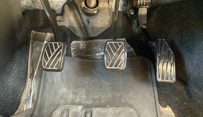 2023 Maruti Baleno ZETA PETROL 1.2, Petrol, Manual, 17,401 km, Pedals