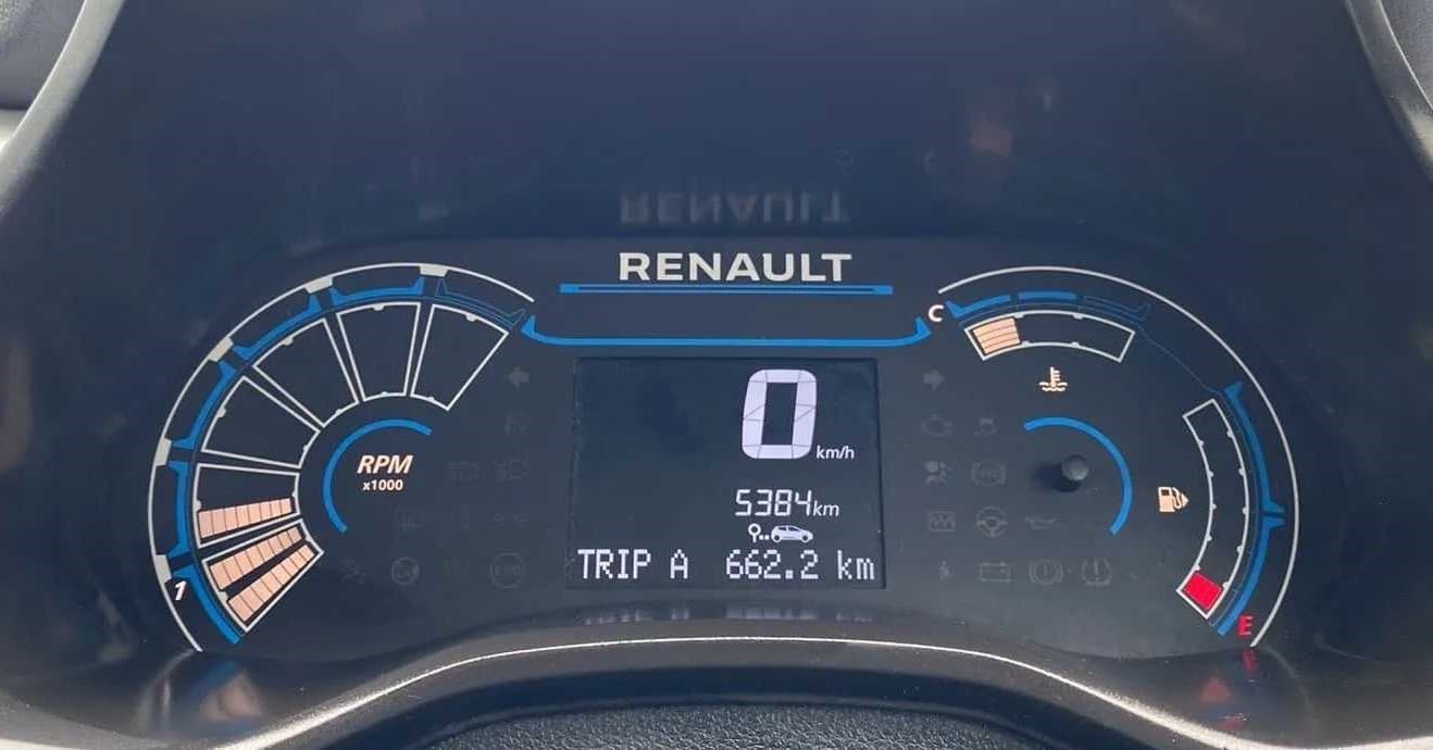 2022 Renault TRIBER RXZ, Petrol, Manual, 5,381 km, Odometer Image