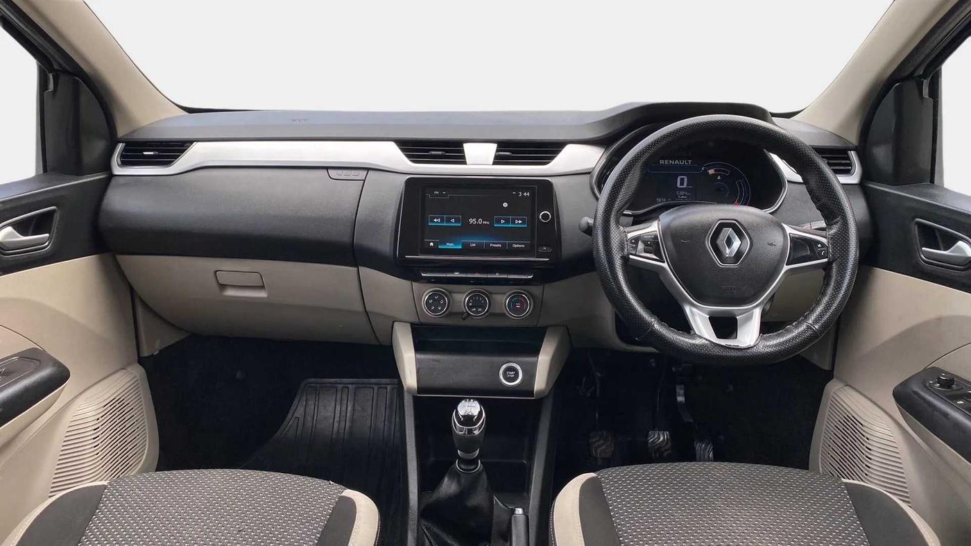 2022 Renault TRIBER RXZ, Petrol, Manual, 5,381 km, Dashboard