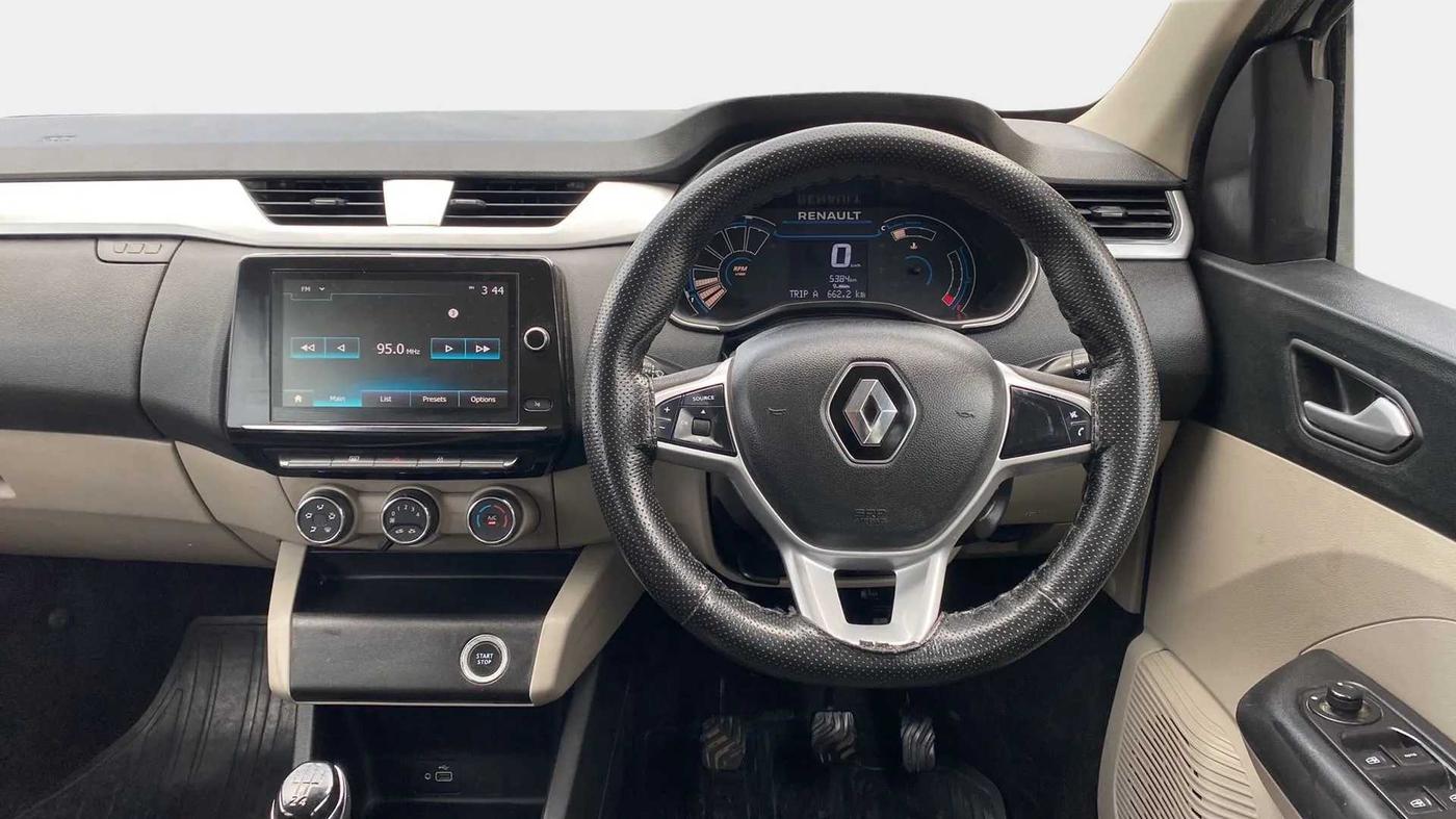 2022 Renault TRIBER RXZ, Petrol, Manual, 5,381 km, Steering Wheel Close Up