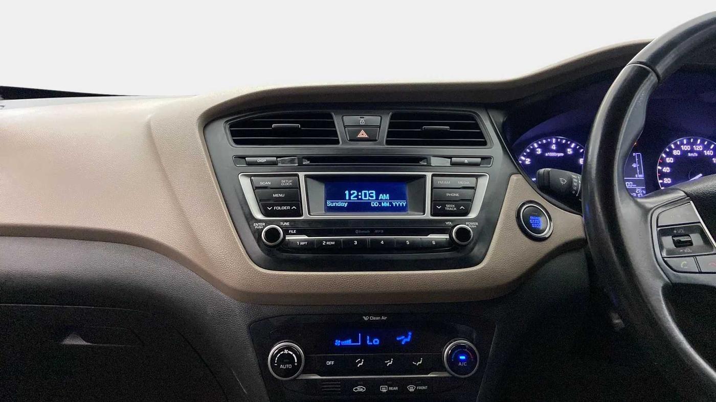2014 Hyundai Elite i20 SPORTZ 1.2 (O), Petrol, Manual, 44,432 km, Air Conditioner