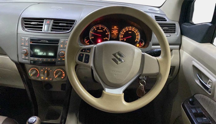 2013 Maruti Ertiga ZDI, Diesel, Manual, 35,462 km, Steering Wheel Close Up