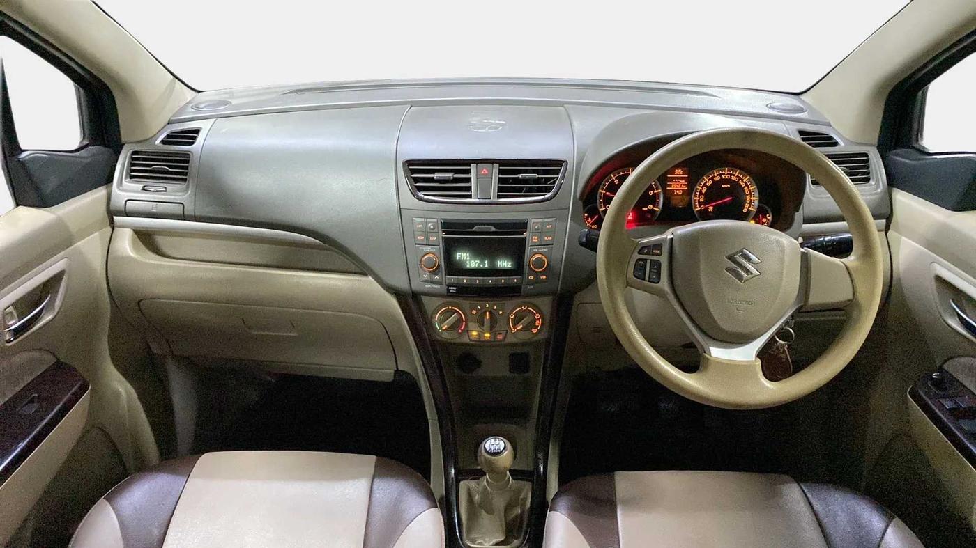 2013 Maruti Ertiga ZDI, Diesel, Manual, 35,507 km, Dashboard