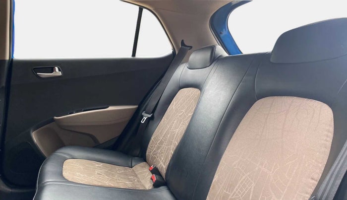 2019 Hyundai Grand i10 SPORTZ AT 1.2 KAPPA VTVT, Petrol, Automatic, 25,295 km, Right Side Rear Door Cabin