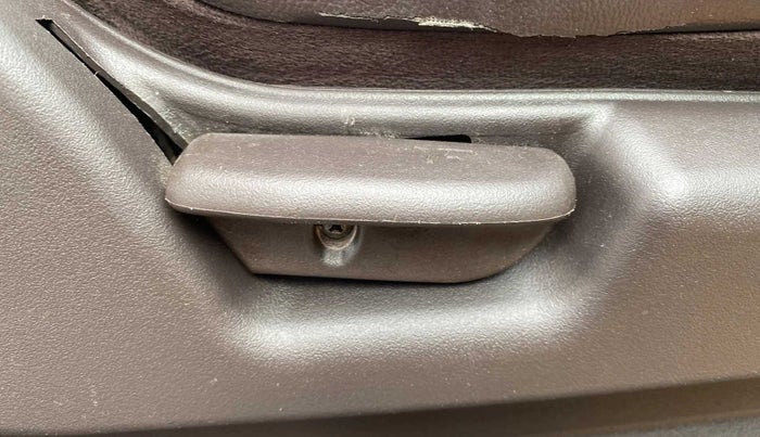 2012 Hyundai Santro Xing GL PLUS, Petrol, Manual, 83,661 km, Driver Side Adjustment Panel