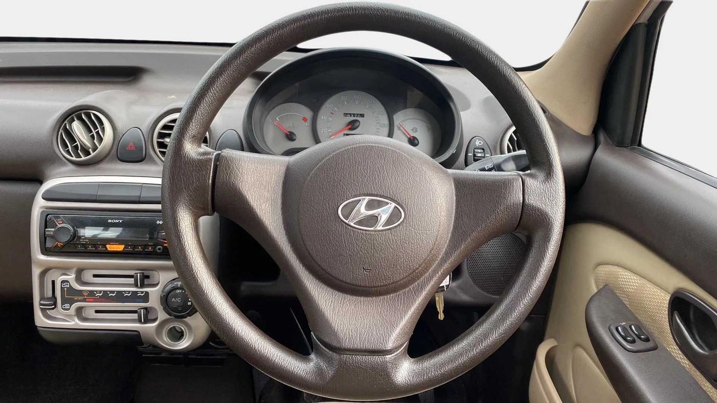 2012 Hyundai Santro Xing GL PLUS, Petrol, Manual, 83,661 km, Steering Wheel Close Up