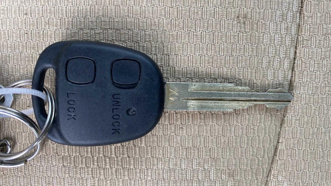 2012 Hyundai Santro Xing GL PLUS, Petrol, Manual, 83,661 km, Key Close Up