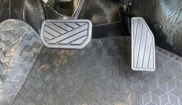 2023 Maruti New Wagon-R VXI 1.0 AMT, Petrol, Automatic, 6,689 km, Pedals