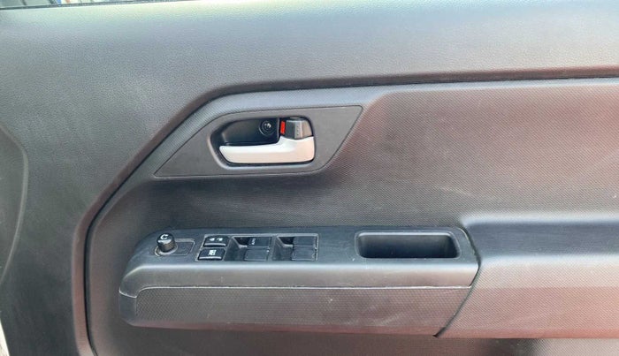 2023 Maruti New Wagon-R VXI 1.0 AMT, Petrol, Automatic, 6,689 km, Driver Side Door Panels Control