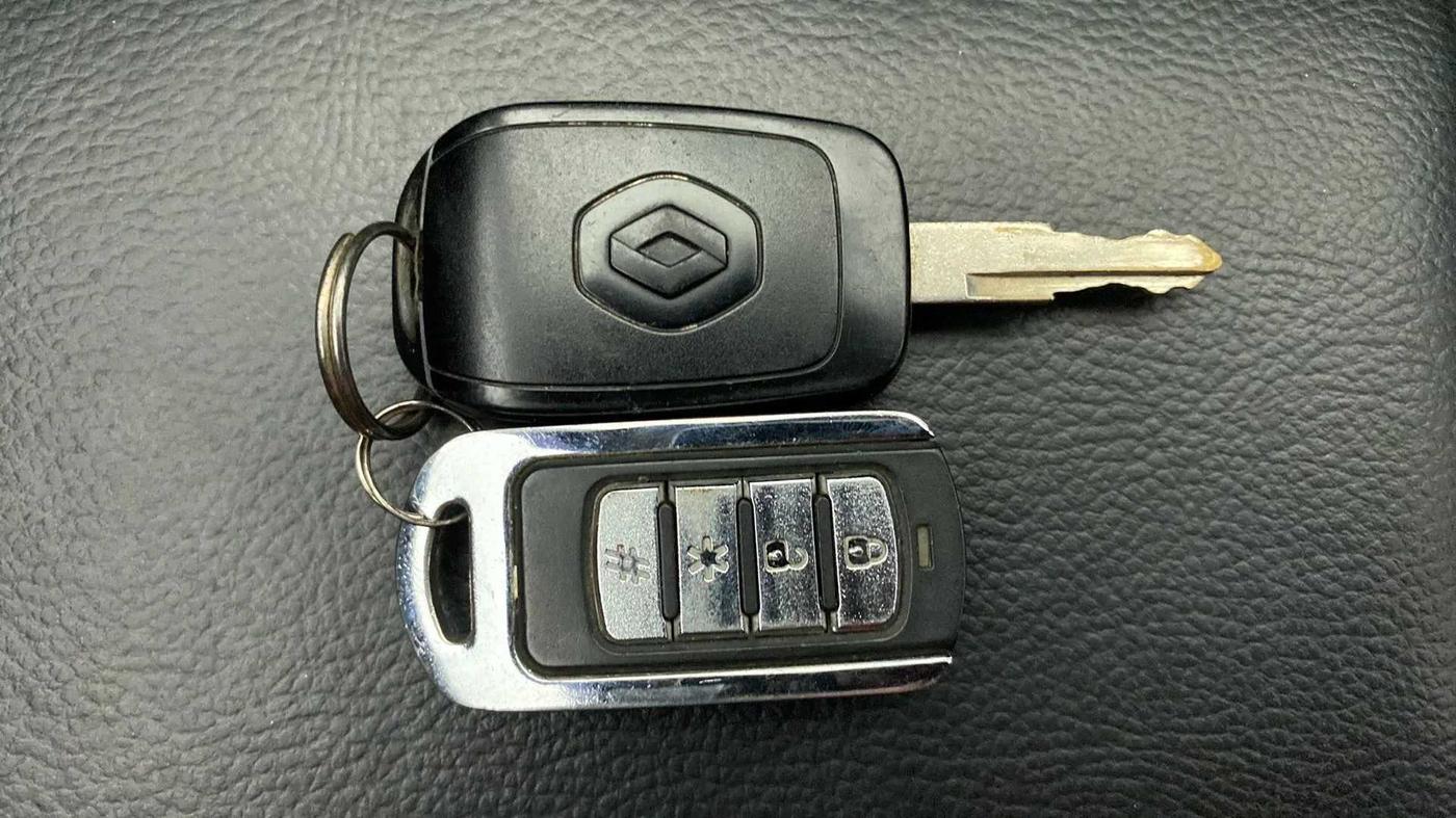 2016 Renault Kwid RXL, Petrol, Manual, 39,453 km, Key Close Up